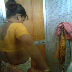 aunty bathing with recording