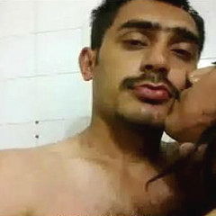 Desi young Couple Hot Kiss on Cam