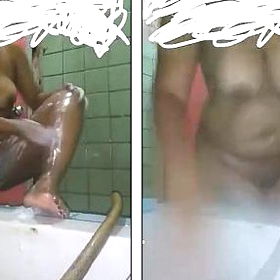 Big booby Bhabhi records her bath