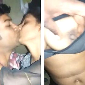 Cute Indian lover Kissing & Boob pressing and BlowjobSelfie